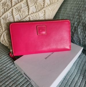 dooney and bourke florentine large zip wallet